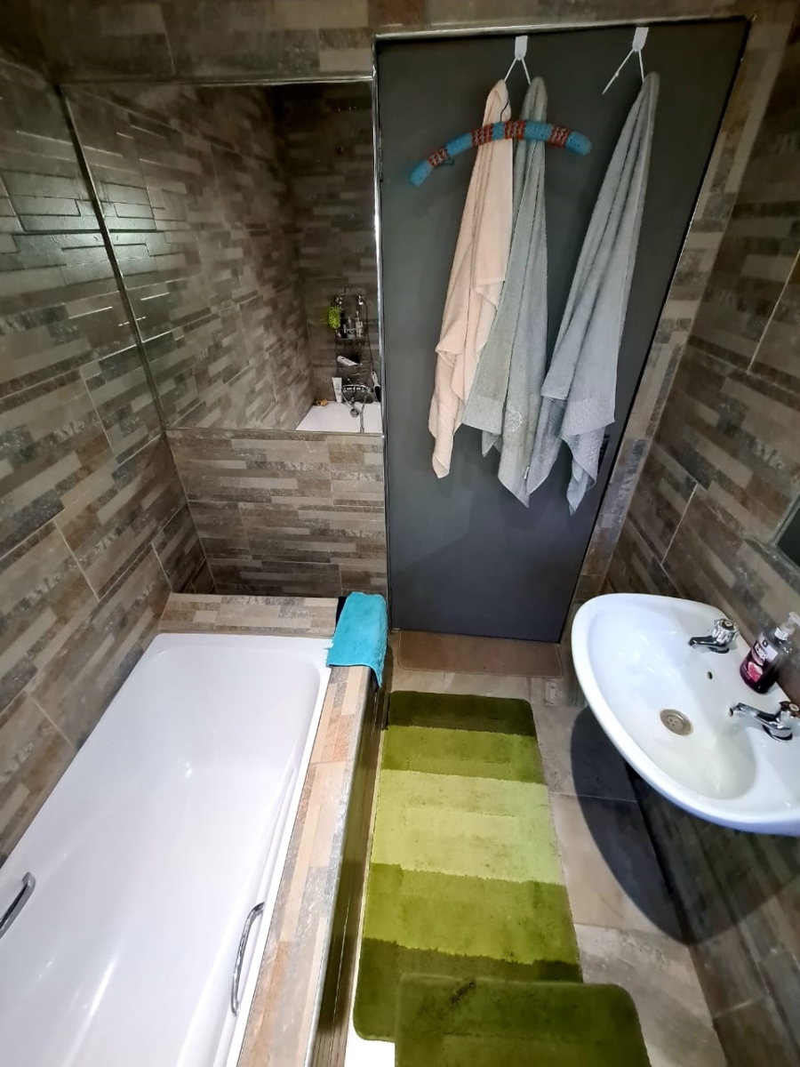  Bedroom Property for Sale in Wolmaransstad North West